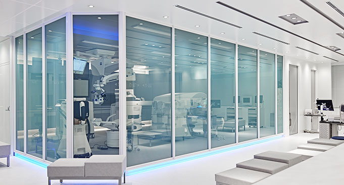 Japan's first glass-enclosed clean operating room